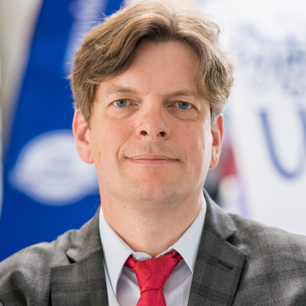 Prof. Radosław Fiedler, CFA Society Poland Annual Conference